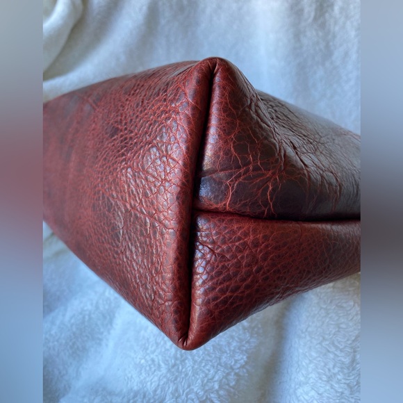 Go Forth Goods Redwood Bison Small Julianne - Picture 6 of 13